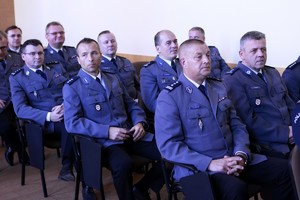 Komendant Wojewódzki Policji w Poznaniu egna odchodzcych na emerytur policjantów i pracowników Policji