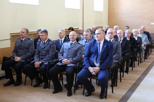 Komendant Wojewódzki Policji w Poznaniu egna odchodzcych na emerytur policjantów i pracowników Policji