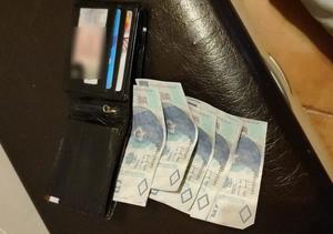 Banknoty zabezpieczone przez policjantów